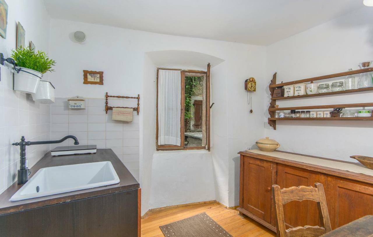 Apartment Kuharic Grožnjan Eksteriør billede