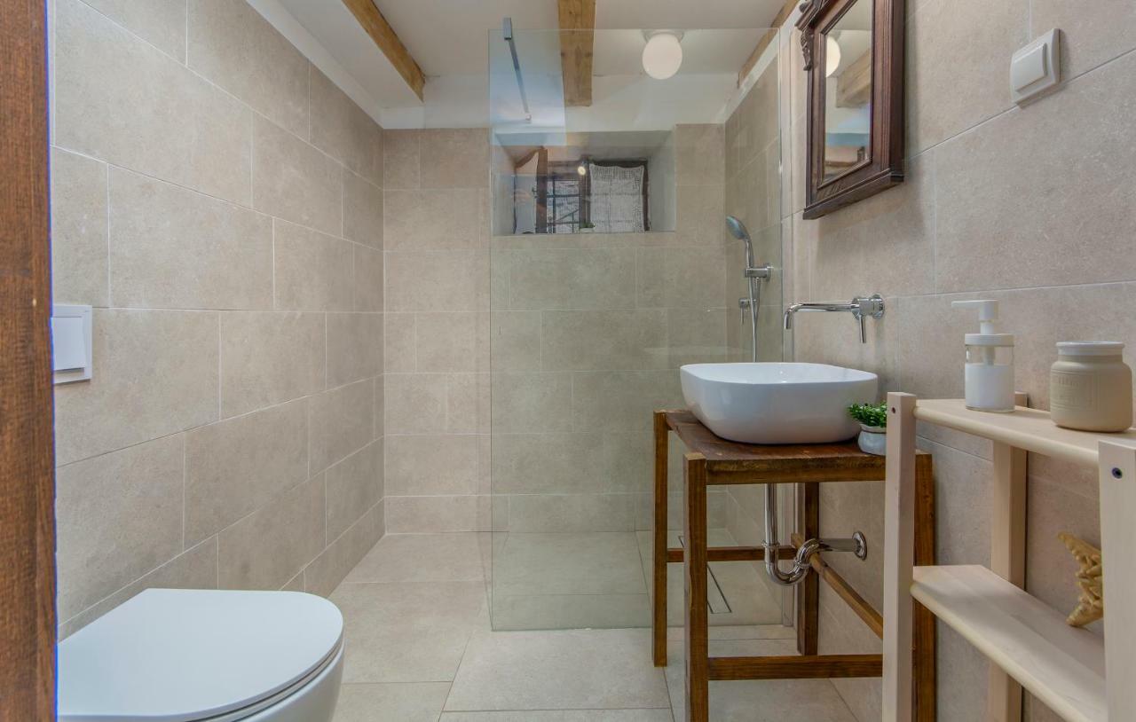 Apartment Kuharic Grožnjan Eksteriør billede